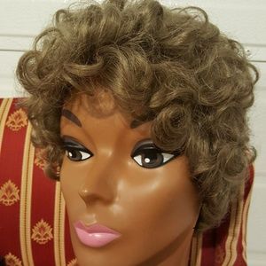 Curly short hair wig